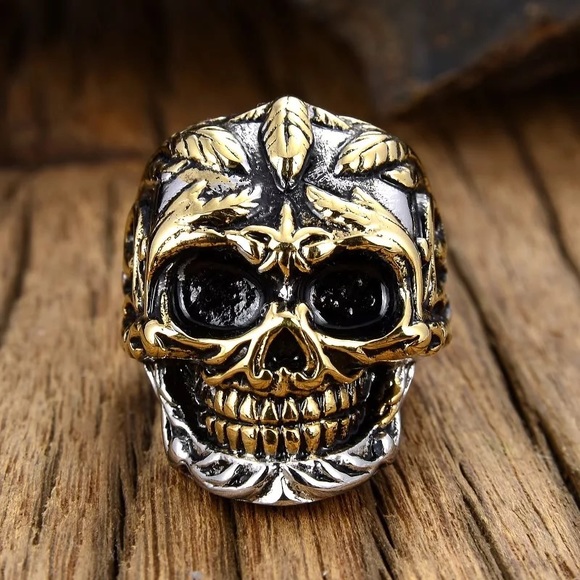 Skull ring - Picture 3 of 3